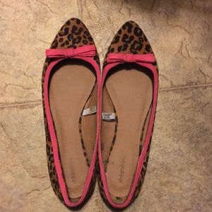 Xhilaration (target brand flats)